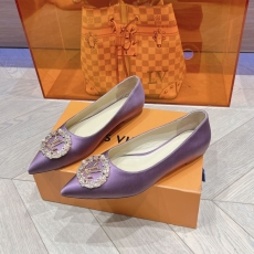 Louis Vuitton Flat Shoes